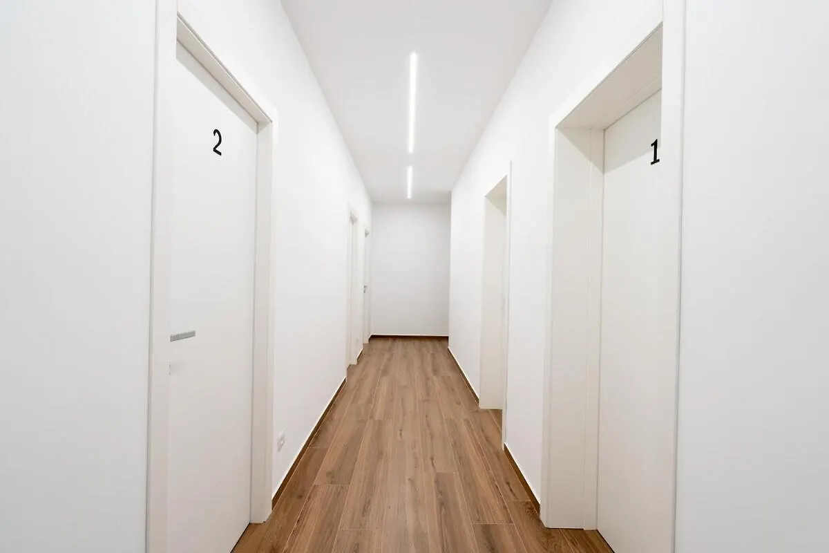 Home One Room Verona Fiera With Private Bathroom 0*,  İtalya