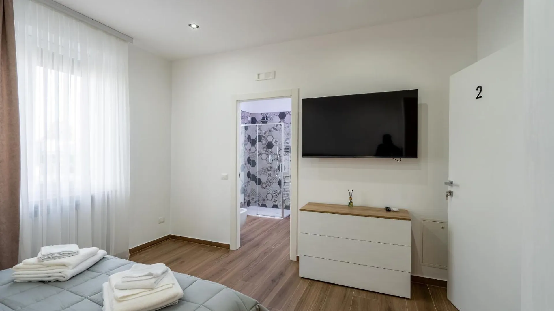 Home One Room Verona Fiera With Private Bathroom 0*,
