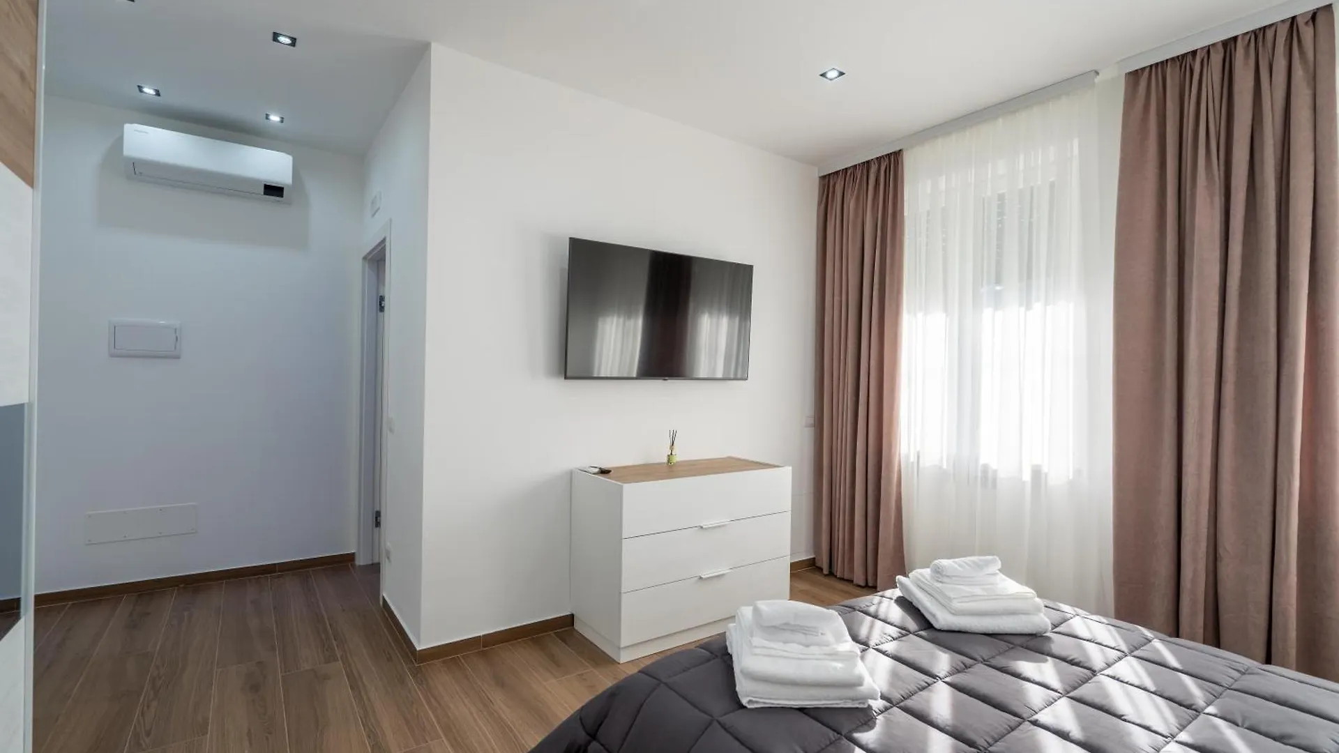 Home One Room Verona Fiera With Private Bathroom