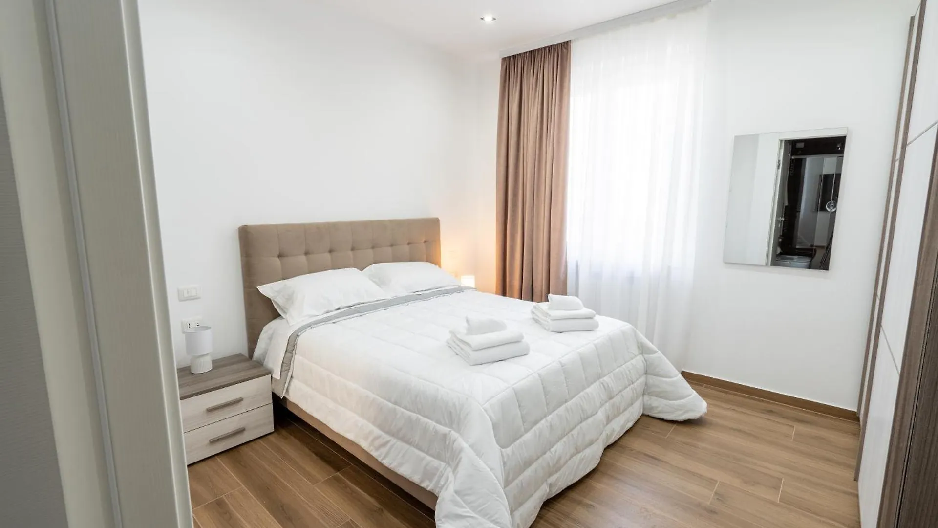 Home One Room Verona Fiera With Private Bathroom Apartment